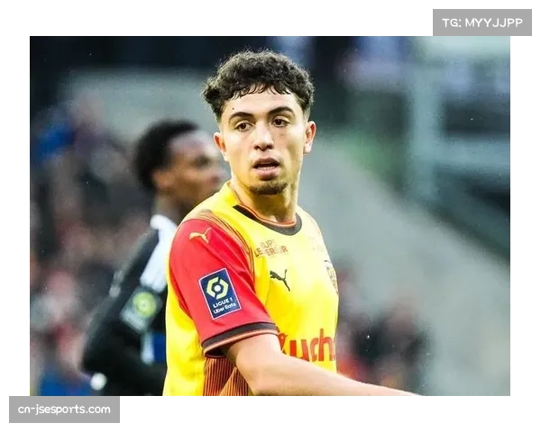 朗斯1-0马赛，艾纳维绝杀球打破僵局