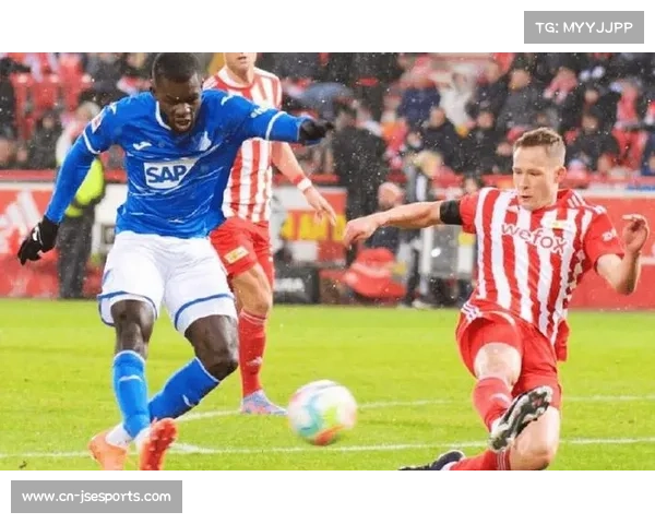 霍芬海姆半场4-0门兴，克拉马里奇点射后双响击溃防线